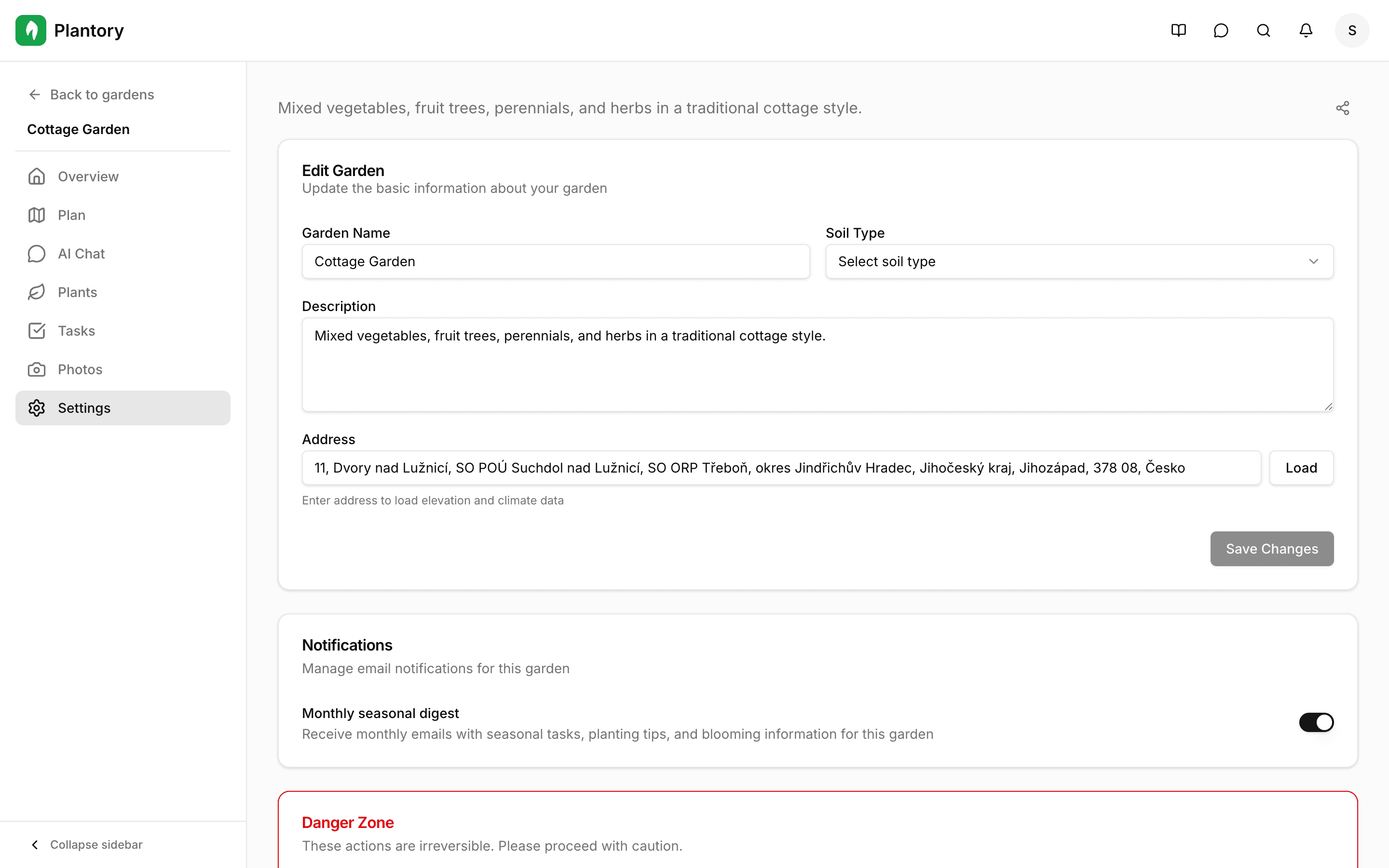 Záložka nastavení zahrady s poli pro název, typ půdy a adresu